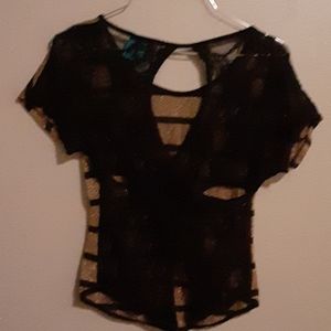 Cute black top